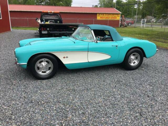 Chevrolet Corvette 1956 image number 2