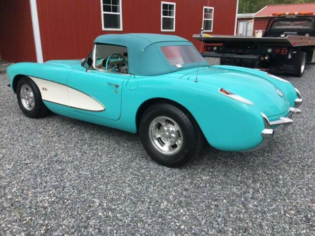 Chevrolet Corvette 1956 image number 31