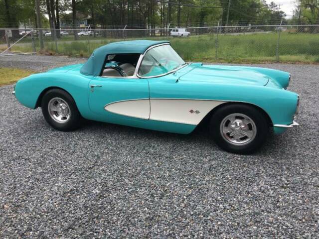 Chevrolet Corvette 1956 image number 33
