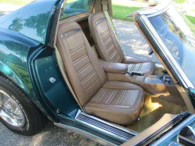 Chevrolet Corvette 1975 image number 7