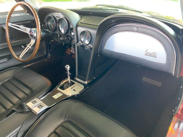 Chevrolet Corvette 1966 image number 16