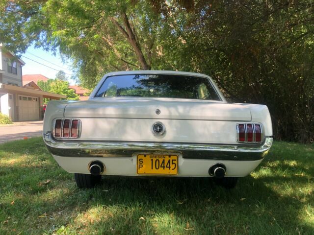 Ford Mustang 1965 image number 31