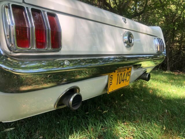 Ford Mustang 1965 image number 5