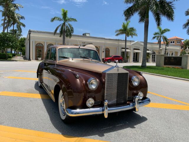 Rolls-Royce Silver Cloud 1960 image number 12