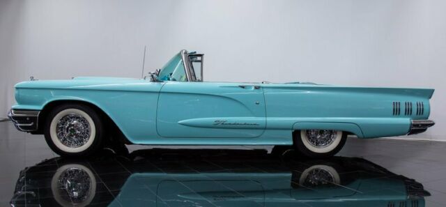Ford Thunderbird 1960 image number 35