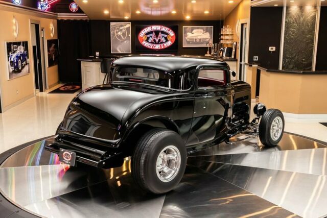 Ford 3-Window 1932 image number 11