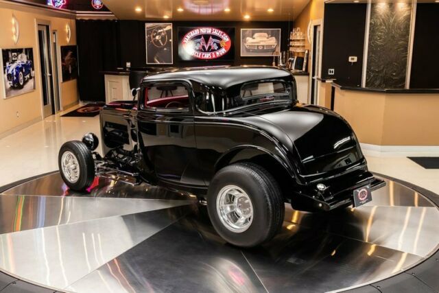 Ford 3-Window 1932 image number 15