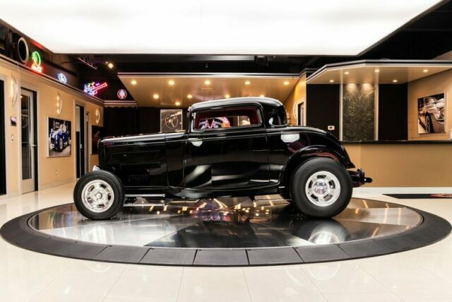 Ford 3-Window 1932 image number 40