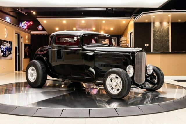 Ford 3-Window 1932 image number 7