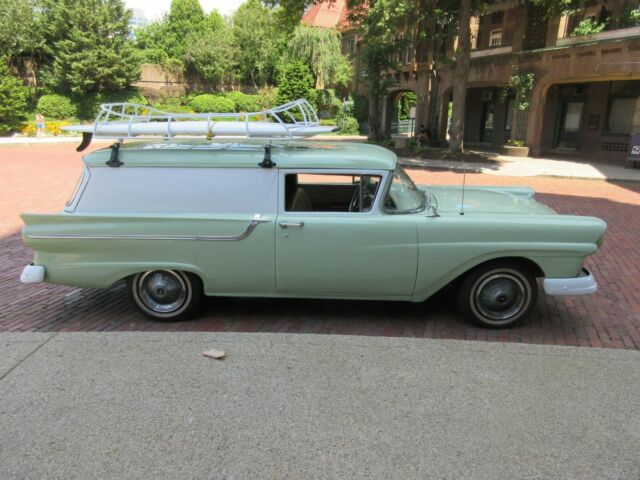 Ford Sedan Delivery 1957 image number 1