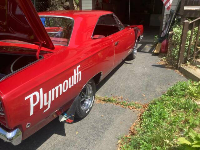 Plymouth Road Runner 1968 image number 30