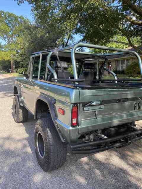 Ford Bronco 1971 image number 26