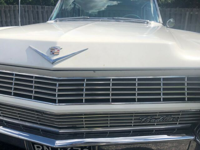 Cadillac DeVille 1964 image number 16