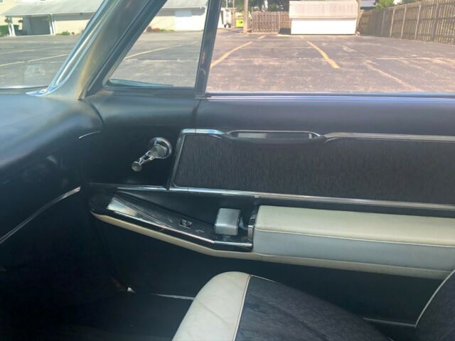 Cadillac DeVille 1964 image number 17