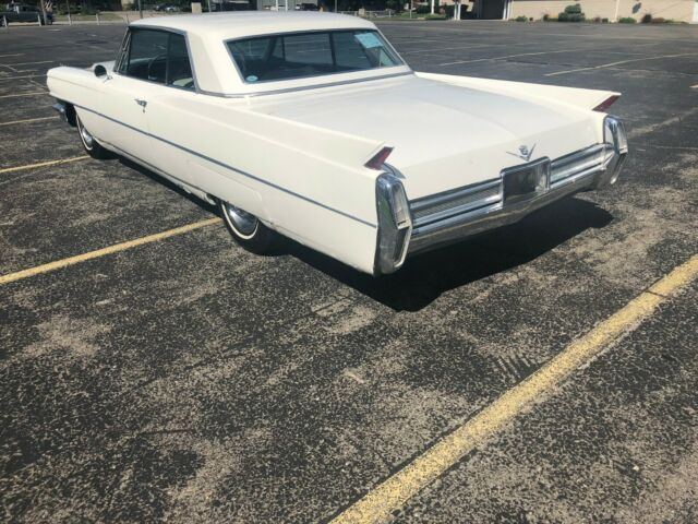 Cadillac DeVille 1964 image number 35