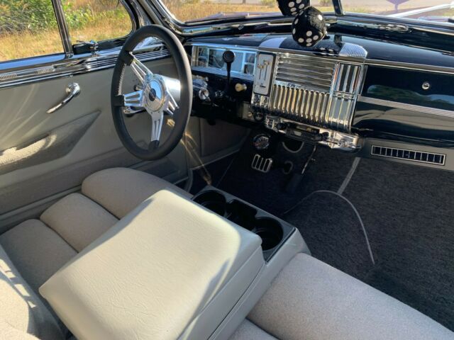 Plymouth Special Deluxe 1948 image number 11