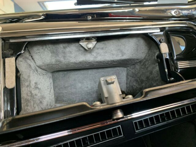Plymouth Special Deluxe 1948 image number 18
