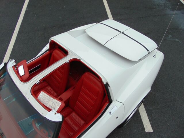 Chevrolet Corvette 1977 image number 29