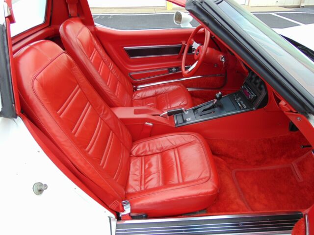 Chevrolet Corvette 1977 image number 36