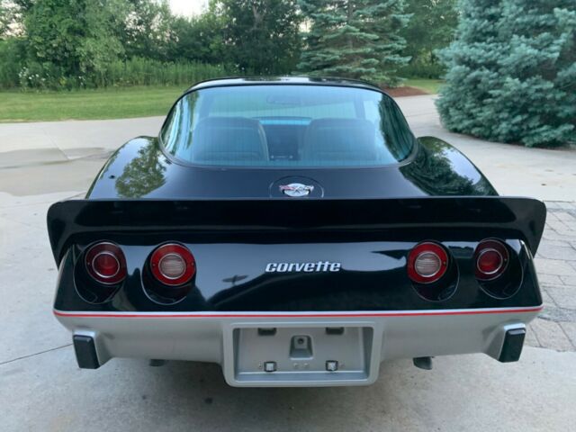 Chevrolet Corvette 1978 image number 4