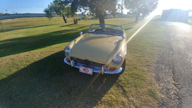 MG MGB 1969 image number 20