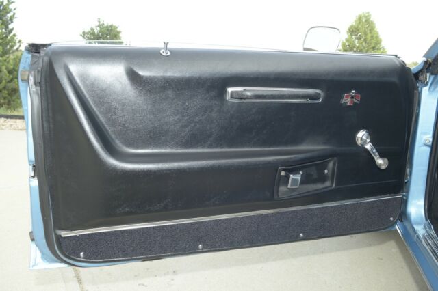 Pontiac Firebird 1969 image number 39