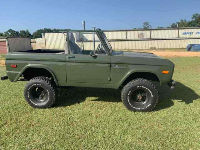 Ford Bronco 1974 image number 10