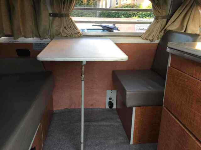 Volkswagen Westfalia Camper 1971 image number 37