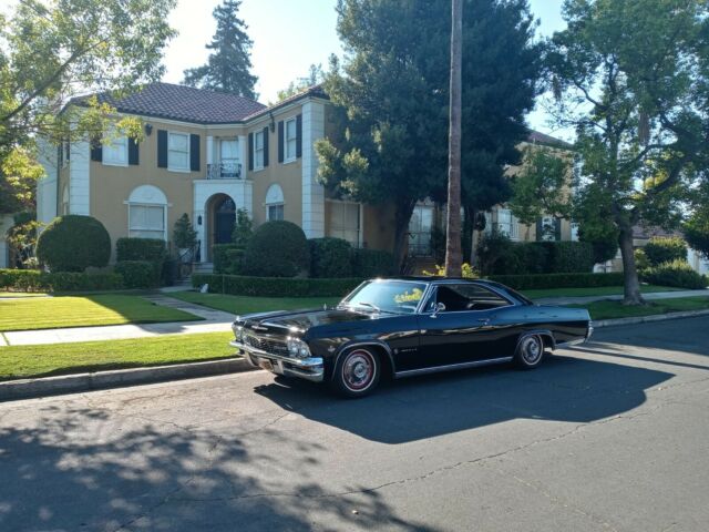Chevrolet Impala 1965 image number 0
