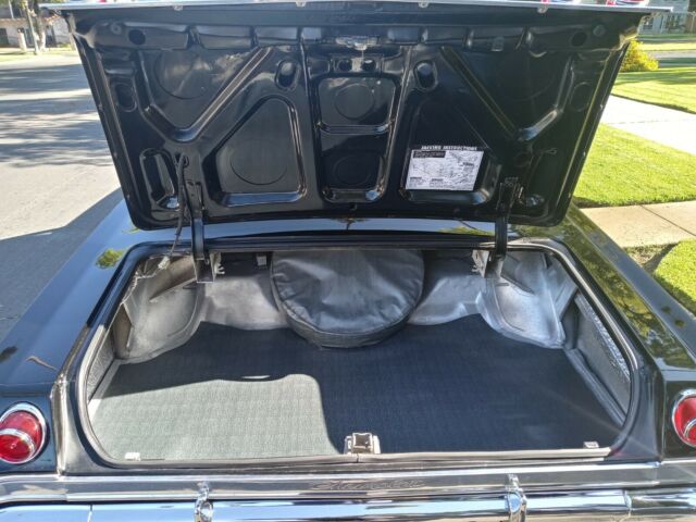 Chevrolet Impala 1965 image number 30