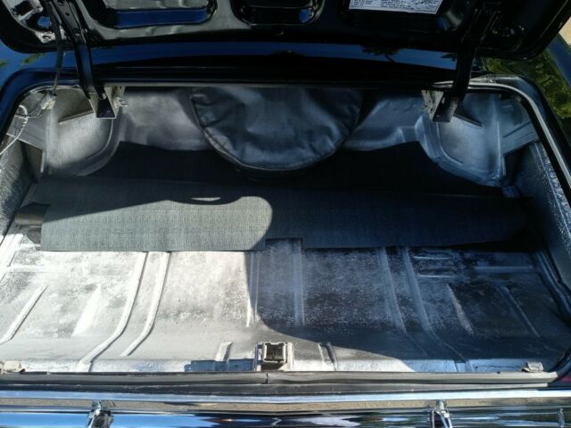 Chevrolet Impala 1965 image number 31