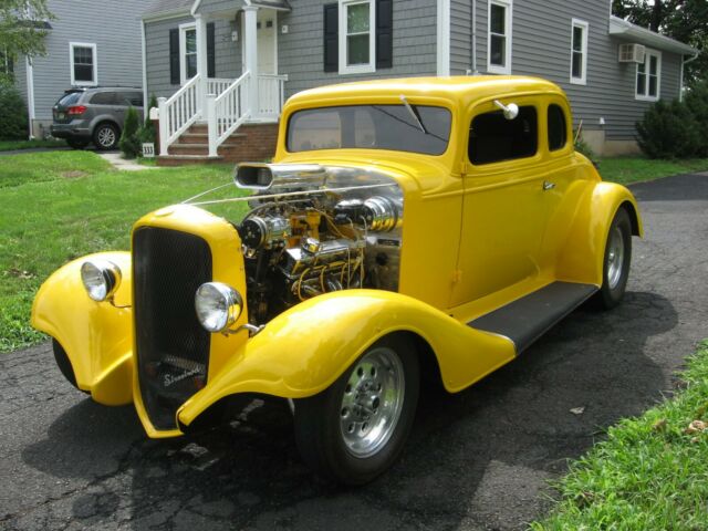 Chevrolet 5 Window Coupe 1933 image number 2