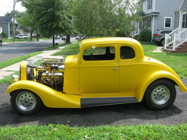 Chevrolet 5 Window Coupe 1933 image number 3