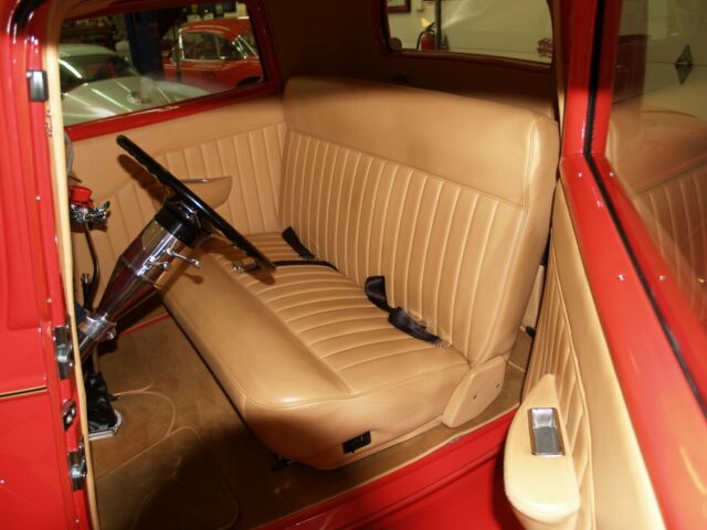 Ford Model B 1932 image number 23