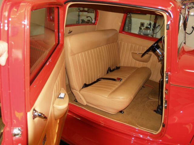 Ford Model B 1932 image number 6