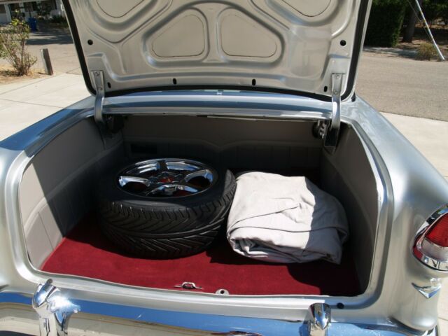 Chevrolet Bel Air/150/210 1955 image number 32
