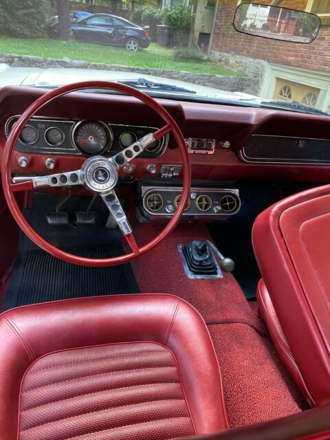 Ford Mustang 1966 image number 13