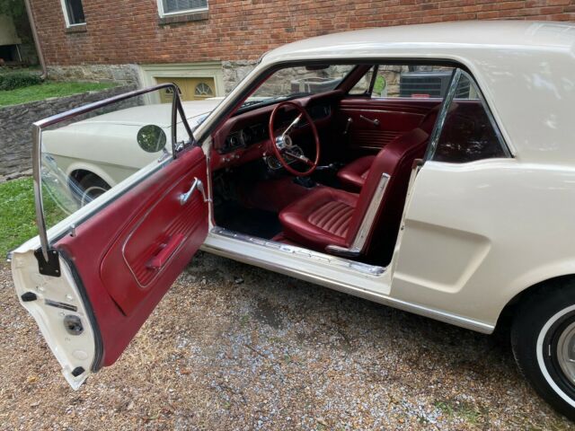 Ford Mustang 1966 image number 36