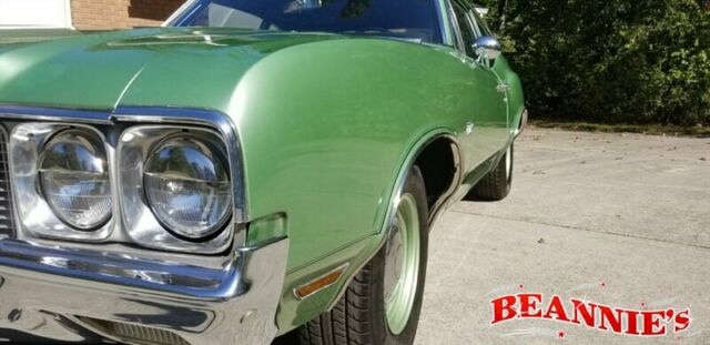 Oldsmobile Cutlass 1970 image number 30