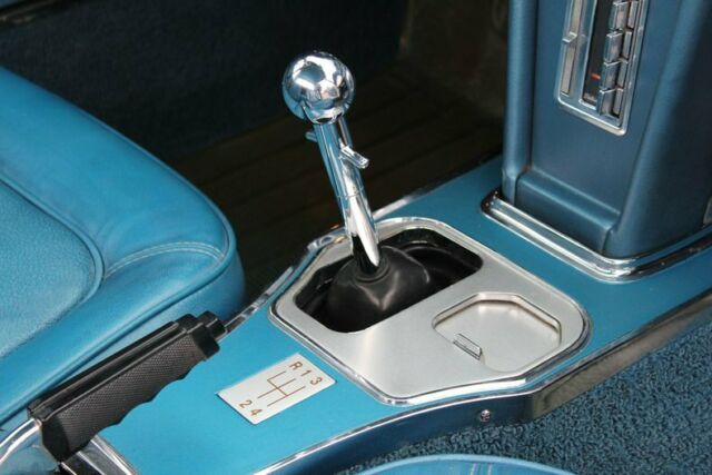 Chevrolet Corvette 1967 image number 7