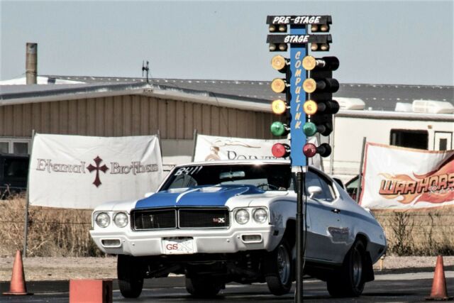 Buick Skylark 1971 image number 2