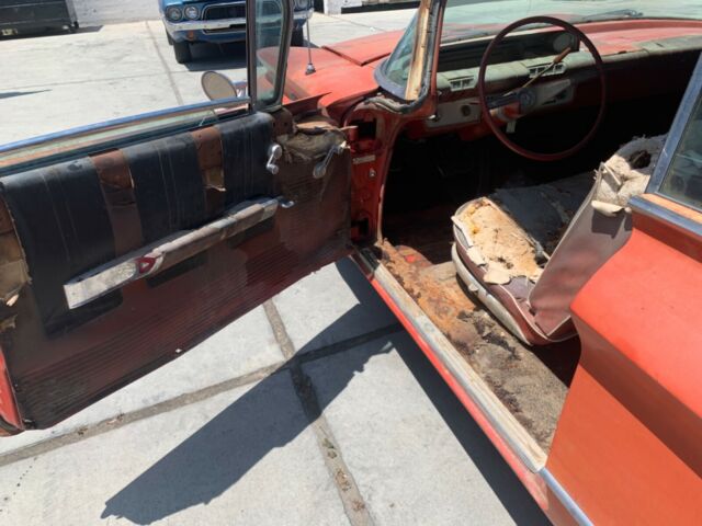 Buick LeSabre 1960 image number 36