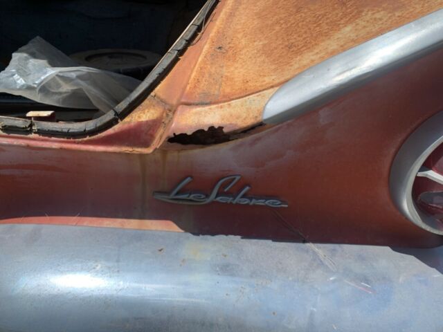 Buick LeSabre 1960 image number 8