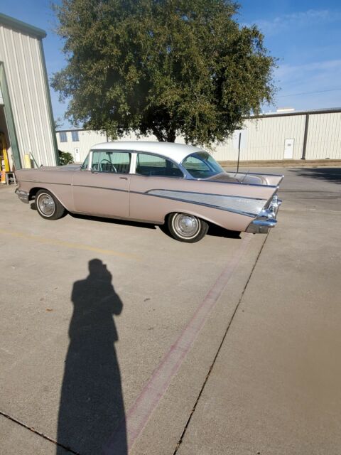 Chevrolet Bel Air/150/210 1957 image number 22