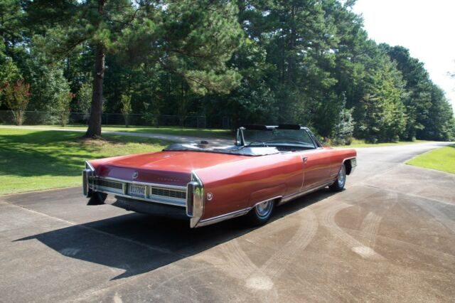 Cadillac Fleetwood 1965 image number 14
