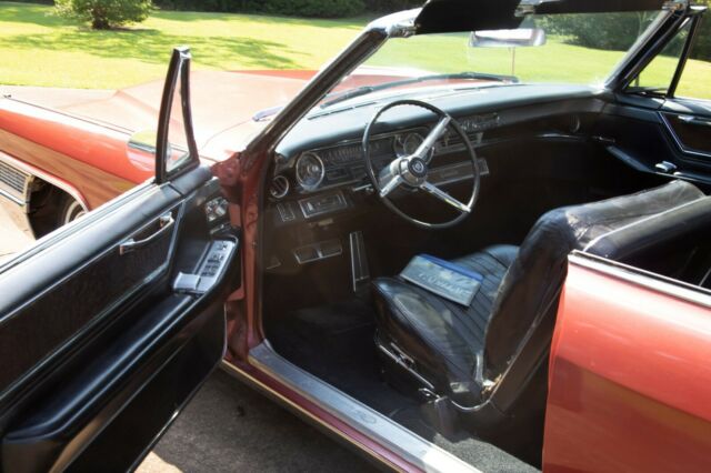Cadillac Fleetwood 1965 image number 2