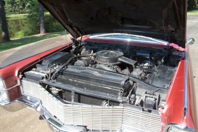 Cadillac Fleetwood 1965 image number 9