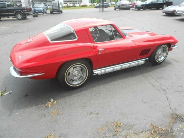 Chevrolet Corvette 1967 image number 28