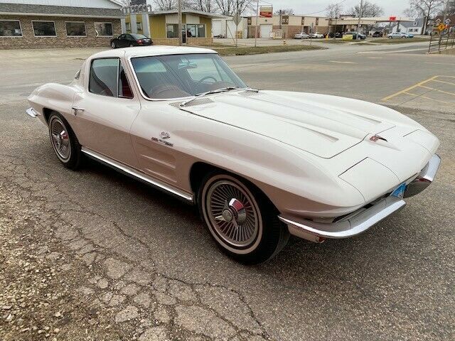 Chevrolet Corvette 1964 image number 26
