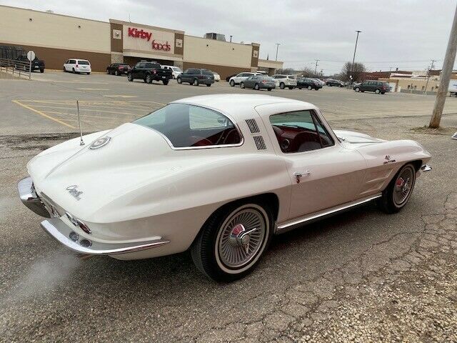 Chevrolet Corvette 1964 image number 27